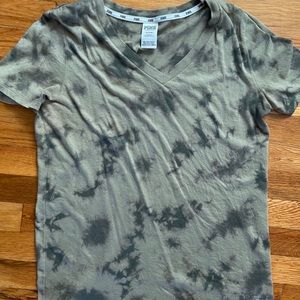Short sleeve tie dye top